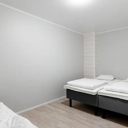 Luxus Helmi 1 - 23 Hloe, Golf